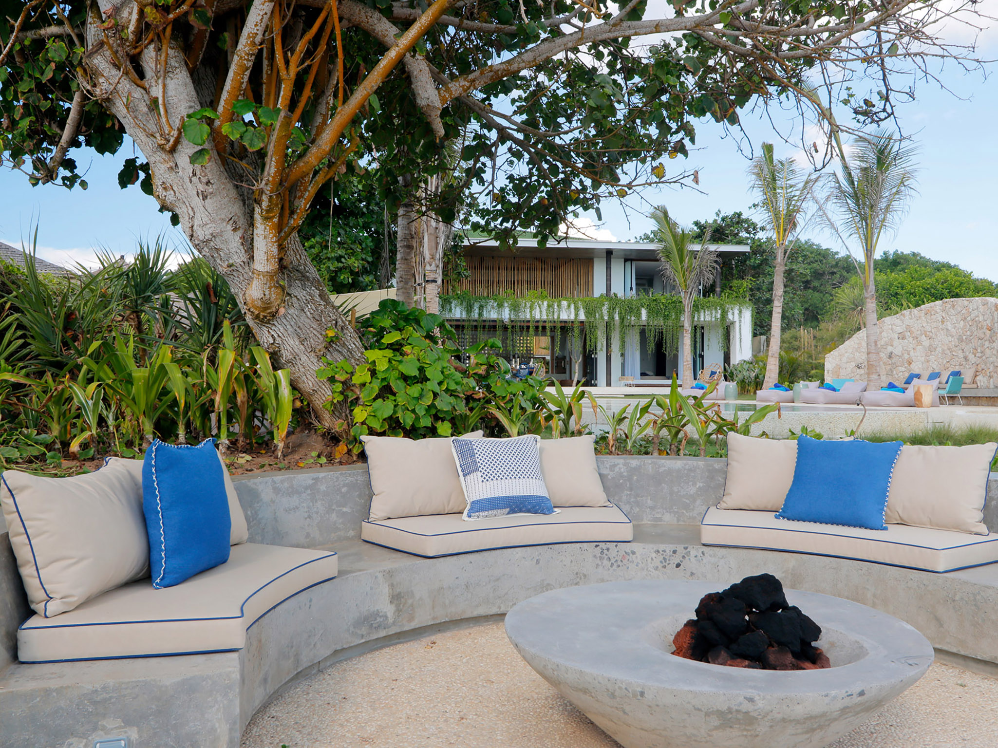 Villa Seascape - Beachfront relaxing space